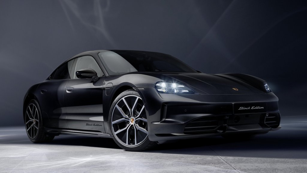 Porsche Taycan 4SPorshe Taycan 4S е доказателството, че спортната форма може да идва с мощен пробег. Звярът издържа 630 километра с едно зареждане и набира от 10 до 80 процента за едно кафе време.