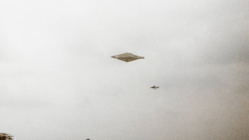 the-calvine-ufo-photo