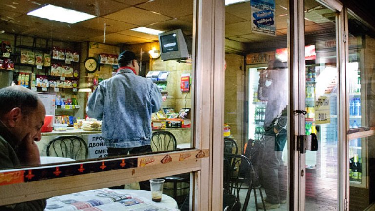 Докато гръмките лозунги от типа на "в България това няма как да стане" продължават да се възприемат като нещо нормално, най-вероятно нищо няма да се промени