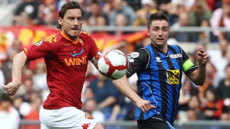 Рома е на пет кръга от титлата в Италия след като днес свали Интер от върха