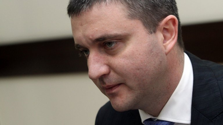 Владислав Горанов е коментирал темата пред чуждестранни кореспонденти.