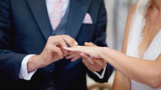 Le-mariage-une-institution-millenaire_article_popin