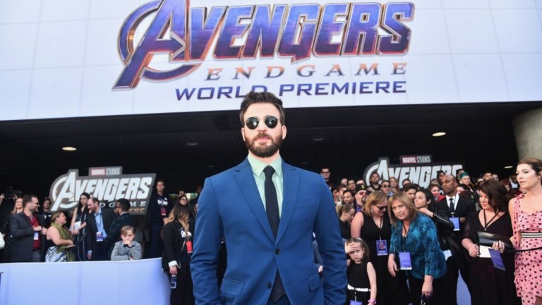 Крис Евънс (Капитан Америка).