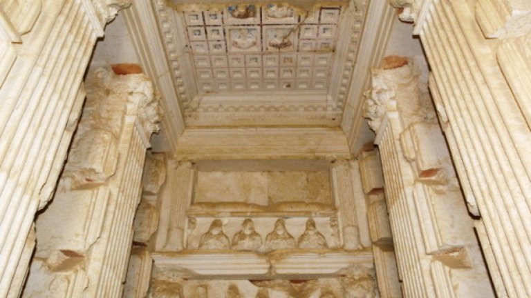 Така изглеждаше вътрешността на гробницата на Елахбел преди унищожението