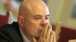 Причината са нарушения на Гешев по време на разследването на инцидента с кортежа му