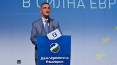 СДС обвини "Демократична България" в "кражба на символи и авторитет" заради клипа на Стефан Тафров