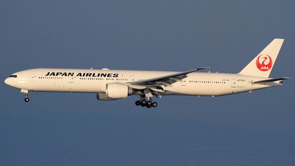 16184258629_8ae9ddb453_z japan airlines