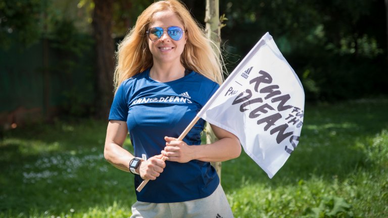 Надя Младенова се включва активно с нейните групи и признава, че смята да бяга по 5 км всеки ден до края на кампанията Run for the Oceans.

