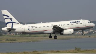 Airbus_A320-232,_Aegean_Airlines_JP6636510