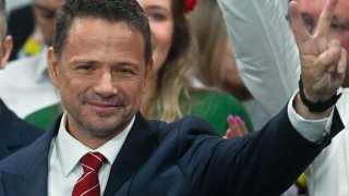 По-малко от 2% разлика с опонентa му Рафал Тшасковски