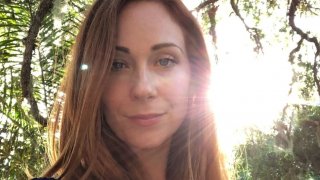 Първоначално скептична към метода, Грейс Смит все пак се отървава от вредния си навик. А после го превръща в свой основен доход