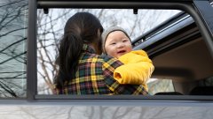 Един политик предложи спорно решение на демографската криза, но това му "изяде главата"