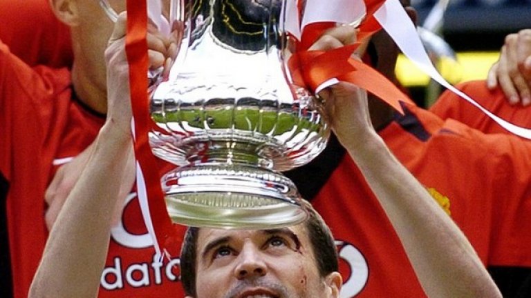 Кийн вдигна много трофеи като капитан на Юнайтед в годините на тотална доминация на клуба по английските терени.