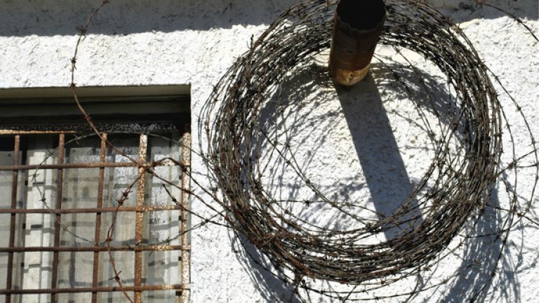 Според НР Парк-мемориалът на жертвите на комунизма е истинската причина за прогонването на католическия свещеник