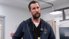 Ноа Уайли от "Спешно отделение" до The Pitt