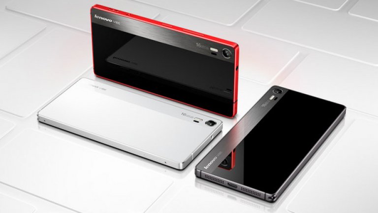 Като се има предвид, че отпред и отзад апаратът е стъклен, предпазното Corning Gorilla Glass 3 покритие е задължителен елемент. Дори и то обаче не помага достатъчно срещу риска от надраскване.