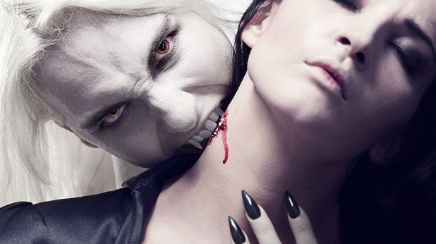 Вампирът е безсмъртно същество, което всяка нощ излиза от гроба си, за да пие кръвта на живите.