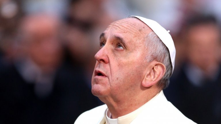 Папа Франциск призова хората да оставят телефоните настрана и да разговарят един с друг, докато са на масата и се хранят
