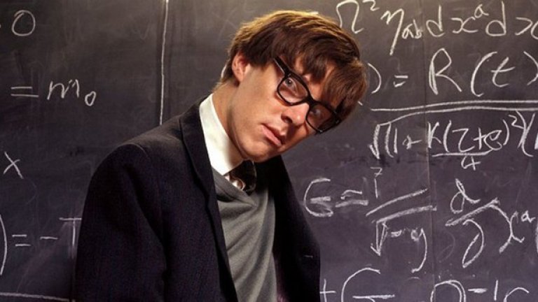 Хокинг (2004)
Къмбърбач изигра Стивън Хокинг в биографичния филм на BBC цяло десетилетие преди Еди Редмейн да получи "Оскар" за ролята в нашумелия "Теорията на всичко". Английският филм поставя по-сериозен фокус върху науката, но Къмбърбач отново успява да бъде убедителен и въздействащ.