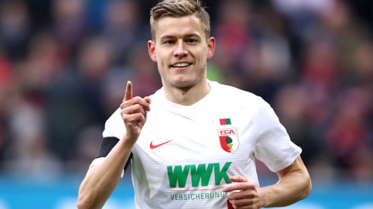 11. Алфред Финбогасон, Аугсбург, 12 гола – 112,6 мин/гол