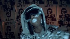 Missy Elliott си направи профил в Instargam ден преди премиерата на WTF, което й навлече критики, че най-сетне е влязла в 21 век