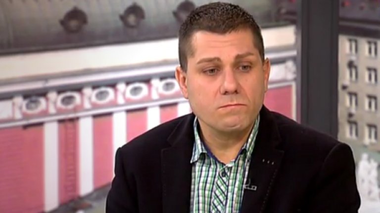 Бизнесменът Росен Карадашки, който е съдружник и управител в над 40 фирми, разказа за упражняване на брутално полицейско насилие над него при опит да му се даде призовка.