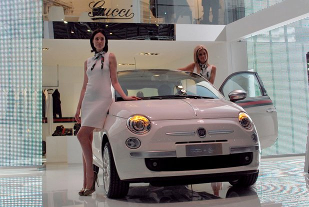 500 Gucci дебютира на автомобилния салон в Женева през март