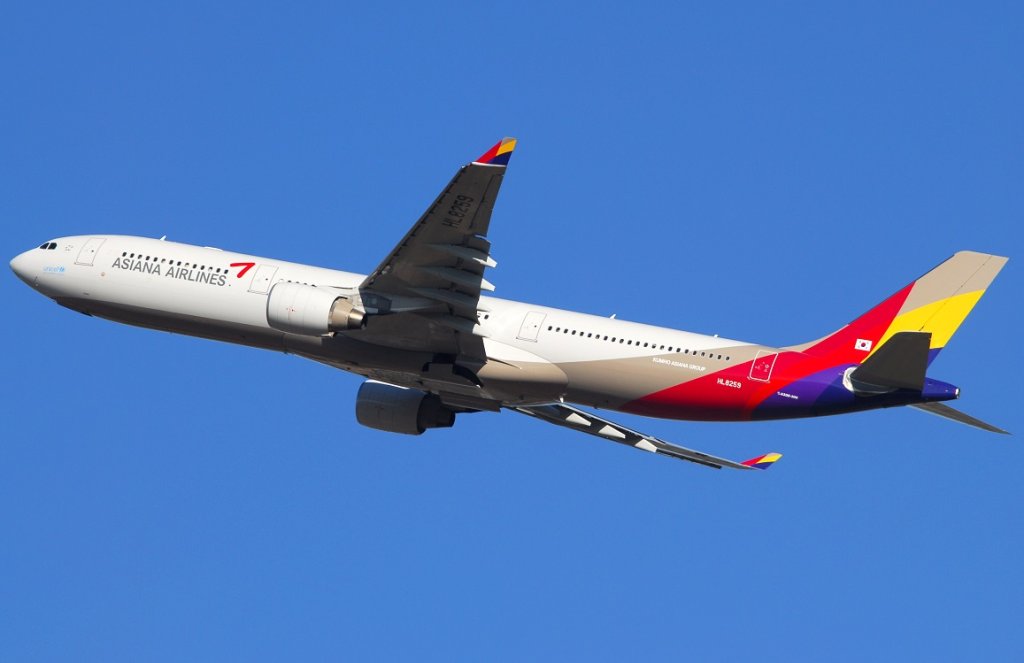 Asiana-Airlines-Airbus-A330-300