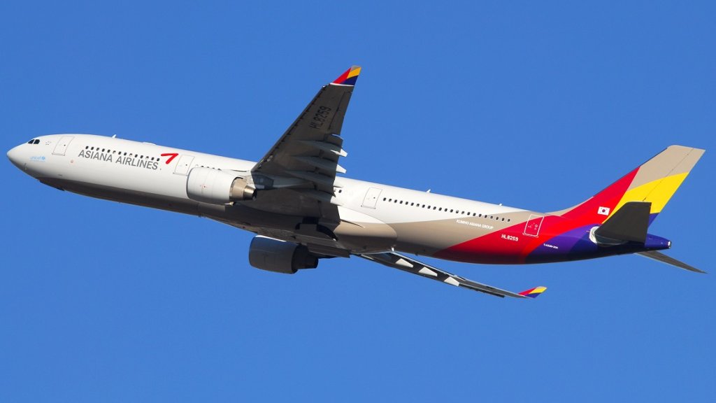 Asiana-Airlines-Airbus-A330-300