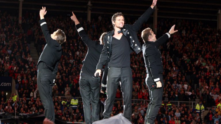 Роби Уилямс в директен сблъсък с Take That