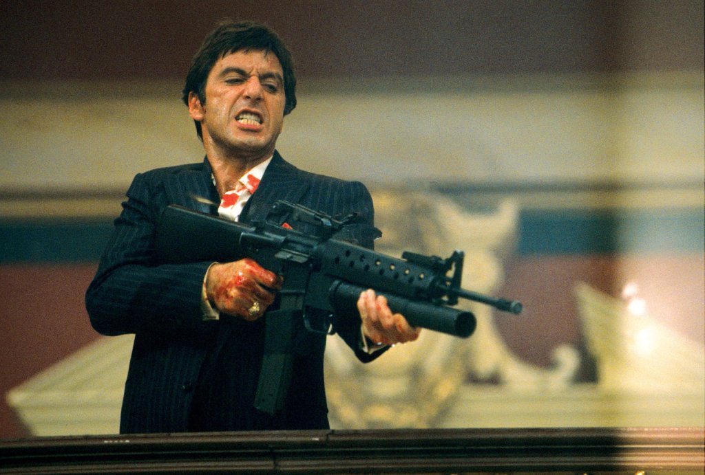 Тони Монтана от \"Scarface\" 
По специалността на Пачино. Тони Монтана е човек, който веднъж опитал вкуса на престъпността, кръвта, парите и кокаина, връщане назад няма. 