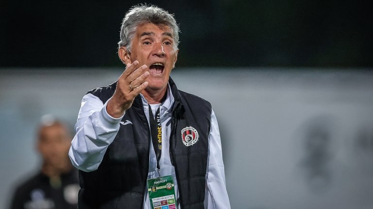 Достанич се раздели с Локо София. Ще поеме ли Славия?