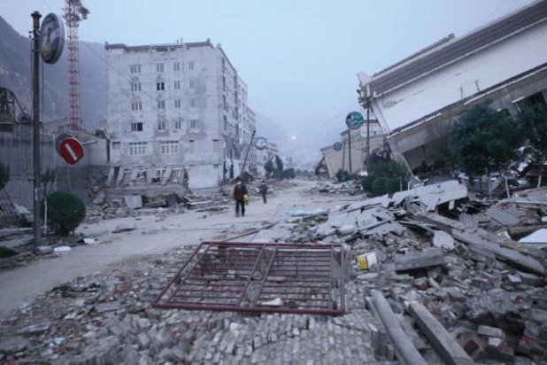 Земетресението в Съчуан през 2008 година е най-голямото през последните 30 години в Китайската народна република. То се случва на 12 май 2008 година с епицентър в окръг Вънчуан, провинция Съчуан, Югозападен Китай. Силата на труса е 8 по скалата на Рихтер.

Умират 84 000 души