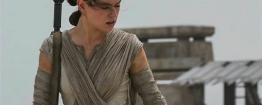 Дейзи Ридли - "Междузвездни войни: силата се пробужда" 
Дейзи Ридли се съгласява на ролята си в "Междузвездни войни" за малко под 400 хил. долара хонорар. На пръв поглед това изглежда почти обидно – заплащането на колегите й в епизода е в пъти по-голямо от нейното.
Причината Ридли да приеме да изиграе Рей е, че да участваш в подобна поредица е огромен трамплин за актьорската кариера. Това дава нужния ефект – в момента Дейзи е засипана от предложения за роли във високобюджетни продукции.