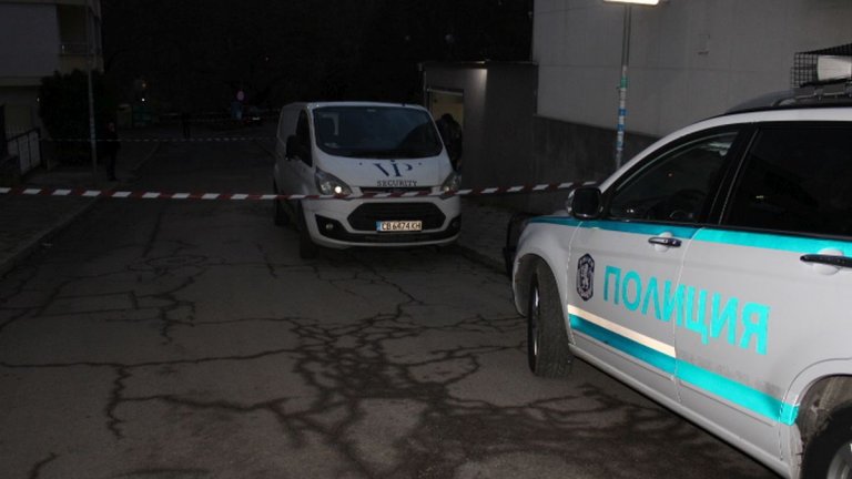 Нападателите се издирват
