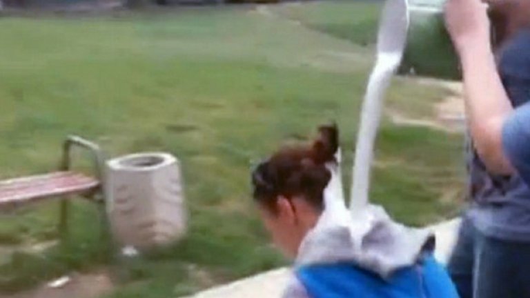 Правосъдието отново отстъпи назад, като даде сигнал в обществото, че ако залееш някого  с боя и му застрашиш живота и здравето, може да се отървеш с глоба от 1500 лева