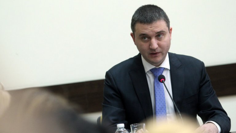 Горанов: Няма да правим отстъпки по арбитража с ЧЕЗ