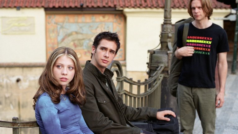 “Евротрип”
Култова за кариерата на Трактенбърг си остава и тийнейджърската комедия “Евротрип”, превеждана у нас и като “Европейско пътешествие”. В нея главният герой Скоти тръгва към Европа, за да търси момичето, с което си пишат имейли. Мишел е в ролята на Джени, която заедно със своя брат-близнак тръгва със Скоти на необичайното му пътешествие.