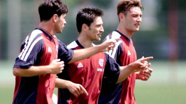 Евро 2004
Хърватия: Нико и Роберт Ковач
Англия: Гари и Фил Невил (трето поред) 
Швейцария:  Мурат и Хакан Якин
