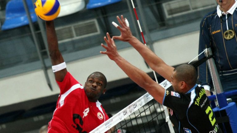 Волейболистите на ЦСКА загубиха в Кан и поставиха под въпрос участието си в следващата фаза на Шампионската лига