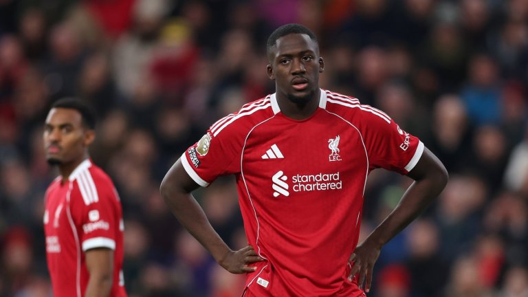 Срамно! Ливърпул с нов болезнен срив след спорен гол