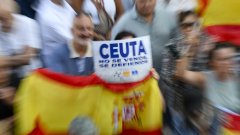 "Сеута не се продава": Протести в Испания срещу миграционната политика на Санчес
