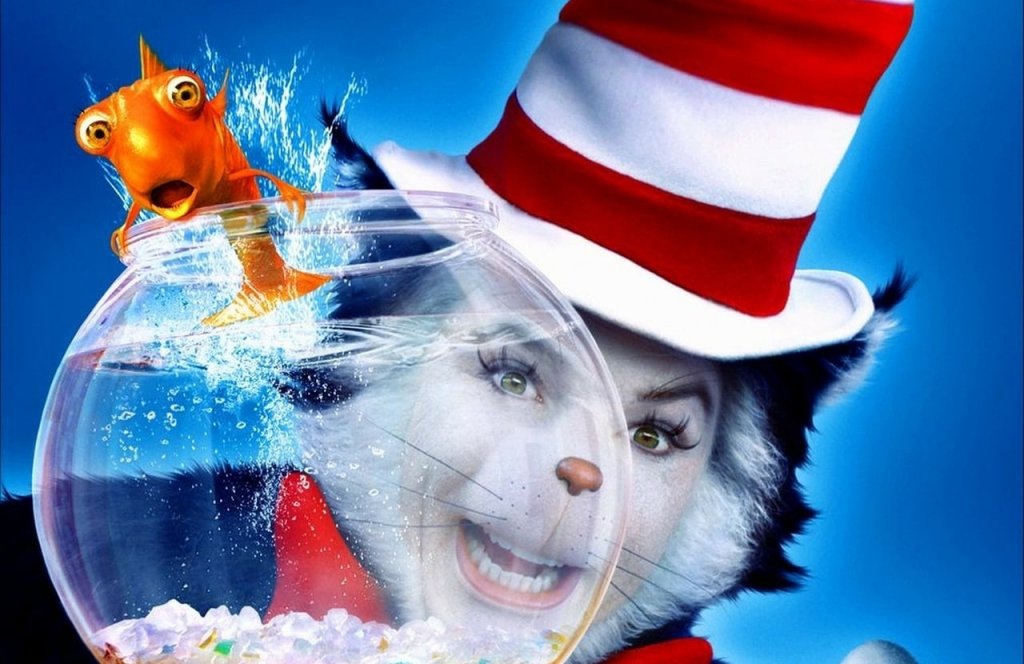 В крайна сметка се стига до решение и то е Майърс да изиграе главния герой в комедията "Котката с шапка" (The Cat in the Hat). Това е осъществено чрез костюм и грим по начин, сходен с "Гринч" с Джим Кери. Меко казано, филмът е провал и е причината повече нито една книга на детския писател д-р Сюс да не бъде адаптирана в игрален формат.