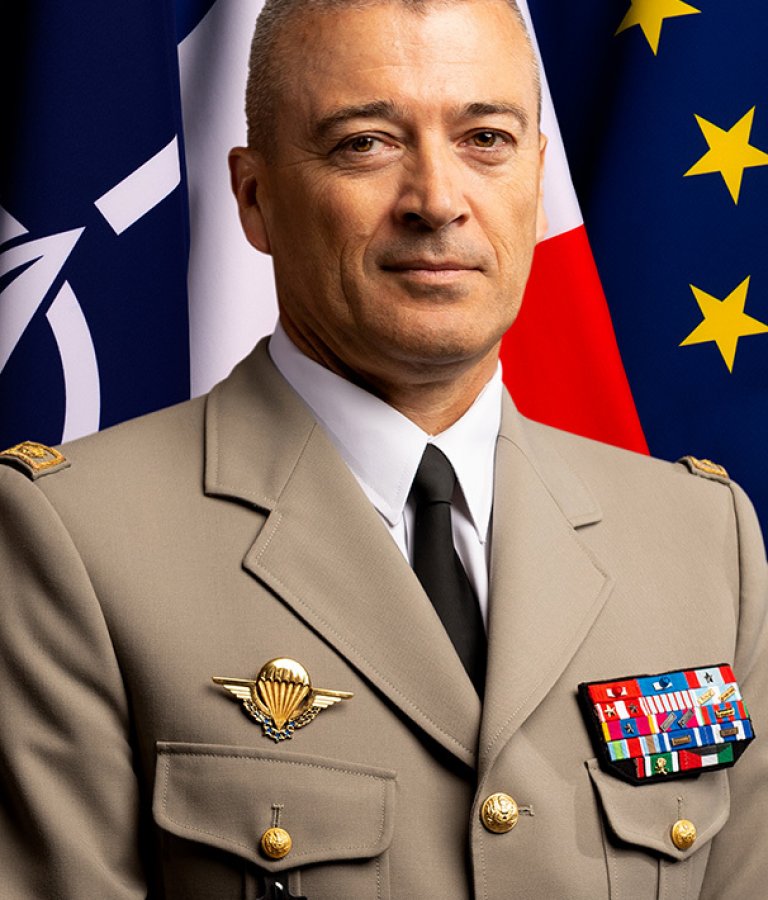 Генерал Тиери Бурхард