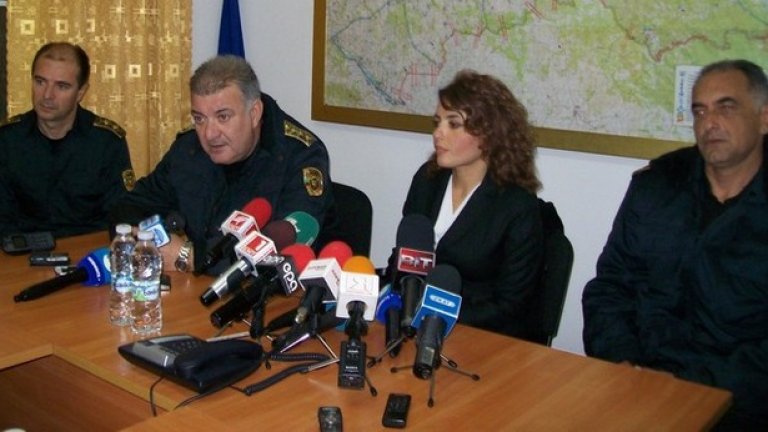 Мъжът е бил жертва на "предупредителна стрелба" е версията на МВР