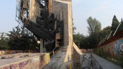 Монументът се руши още от създаването си, твърди зам.-кметът на София Тодор Чобанов