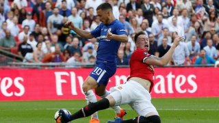 Още една снимка за богатия архив с Фил Джоунс. Вижте в галерията.