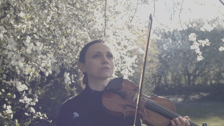 Българската цигуларка Грета Мутлу, за която музиката е призвание и удоволствие