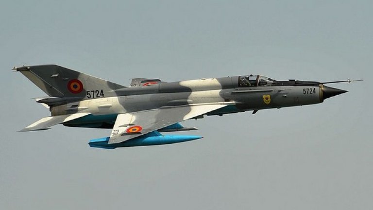 Румъния реши да модернизира своите МиГ-21 и МиГ-29 с помощта на израелска фирма, като ефекта от похарчените пари е спорен, но румънците получиха самолети с модерна западна авионика, произведена от Израел.