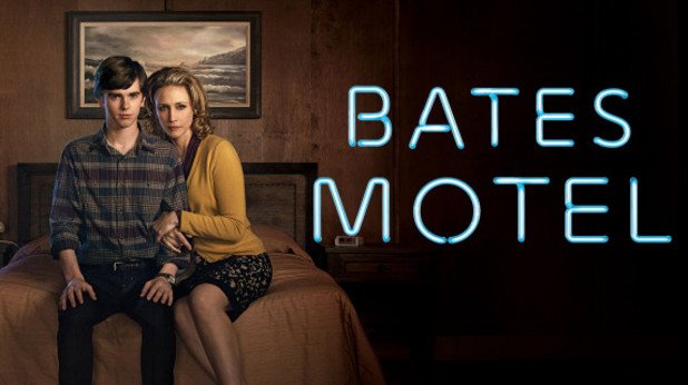 "Мотел Бейтс" (Bates motel)
Сериалът проследява младите години на най-известния убиец и любимец на Хичкок - г-н Норман Бейтс.
"Мотел Бейтс" проследява ранните години на Норман, докато майка му Норма е жива, двамата живеят в изоставения си мотел и развиват нерационална и ненормална връзка един с друг. Сезон 3 на сериала идва след интересен отворен финал, и ако до този момент не сте гледали "Bates motel" или пък "Психо" на Хичкок, сега е моментът да поправите тази грешка